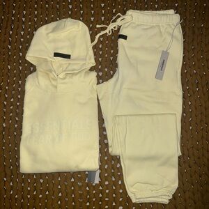 Fear of God Essentials Set